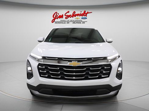 New 2026 Chevrolet Equinox LT FWD image 3