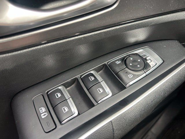 Used 2021 Kia Sorento S w/ Panoramic Sunroof Package FWD image 16