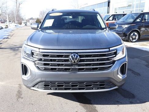 Used 2024 Volkswagen Atlas SE image 9