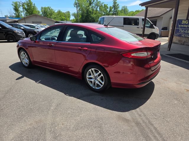 Used 2013 Ford Fusion SE FWD image 4