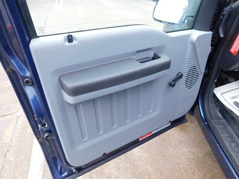 Used 2015 Ford F250 XL image 25