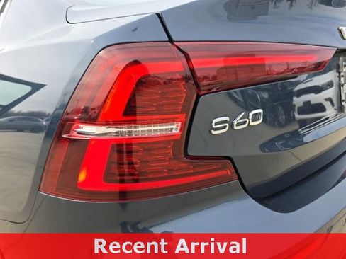 Used 2020 Volvo S60 T5 Momentum w/ Protection Package image 18