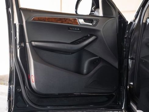 Used 2011 Audi Q5 3.2 Premium Plus w/ Audi MMI Navigation Plus Pkg image 62