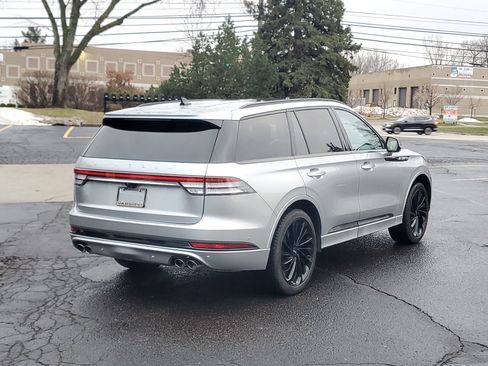 Certified 2023 Lincoln Aviator Reserve w/ Equipment Group 201A image 6