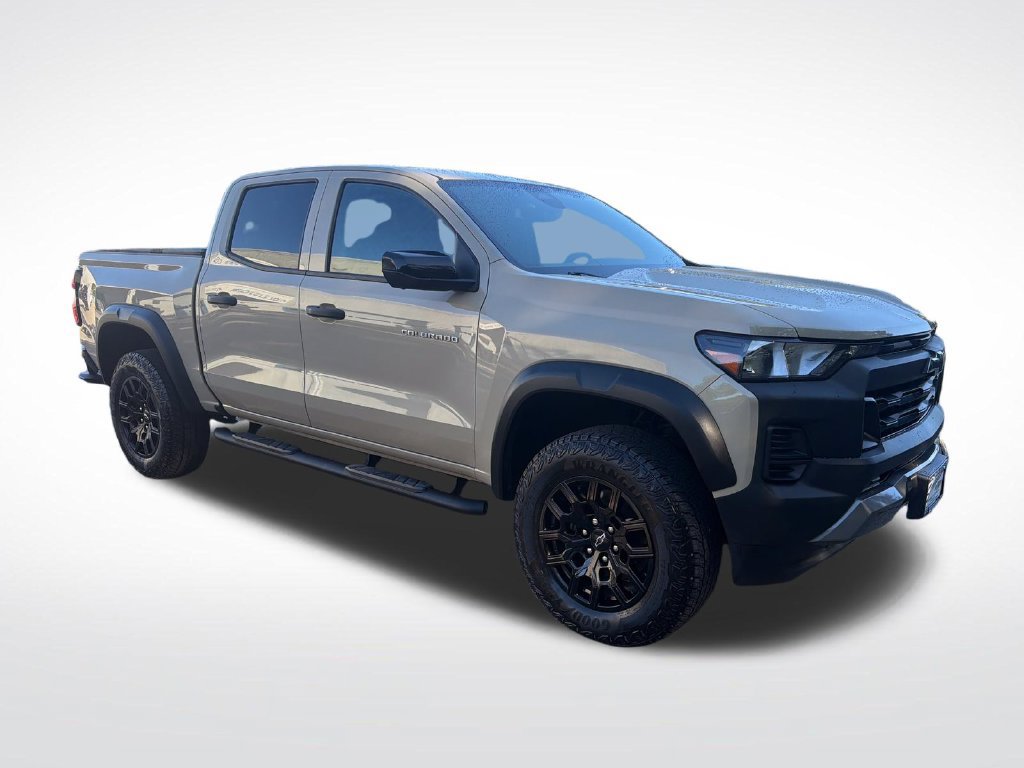Certified 2024 Chevrolet Colorado Trail Boss w/ Technology Package AWD/4WD image 7