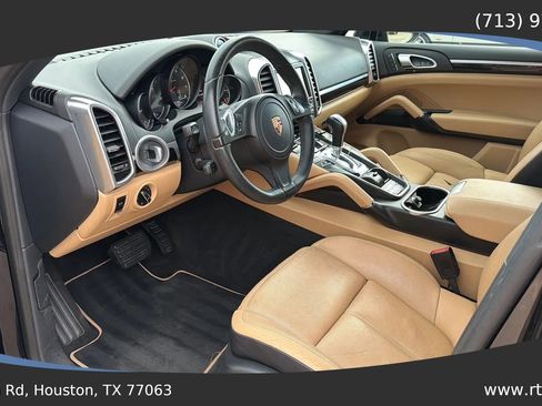 Used 2014 Porsche Cayenne image 19