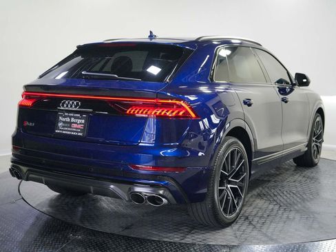 Used 2023 Audi SQ8 Premium Plus w/ SQ8 Luxury Package AWD/4WD image 8