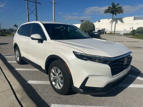 Used 2025 Honda CR-V LX image 3