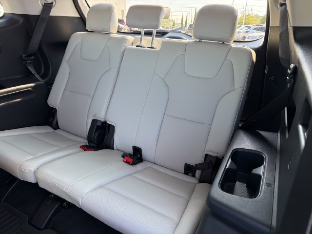 Used 2021 Kia Telluride SX w/ Towing Package FWD image 23