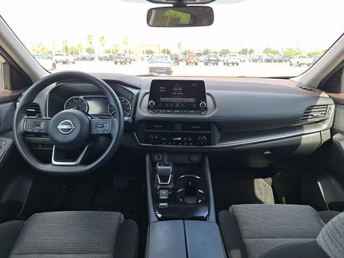 Certified 2023 Nissan Rogue SV FWD image 13