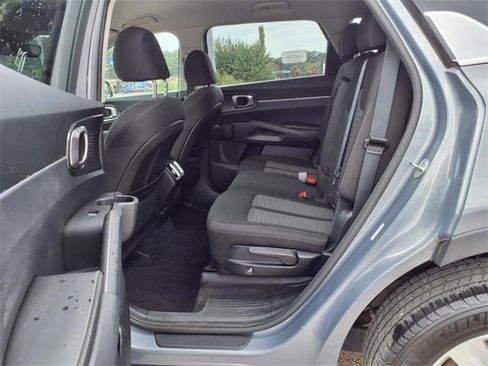 Used 2021 Kia Sorento LX image 19