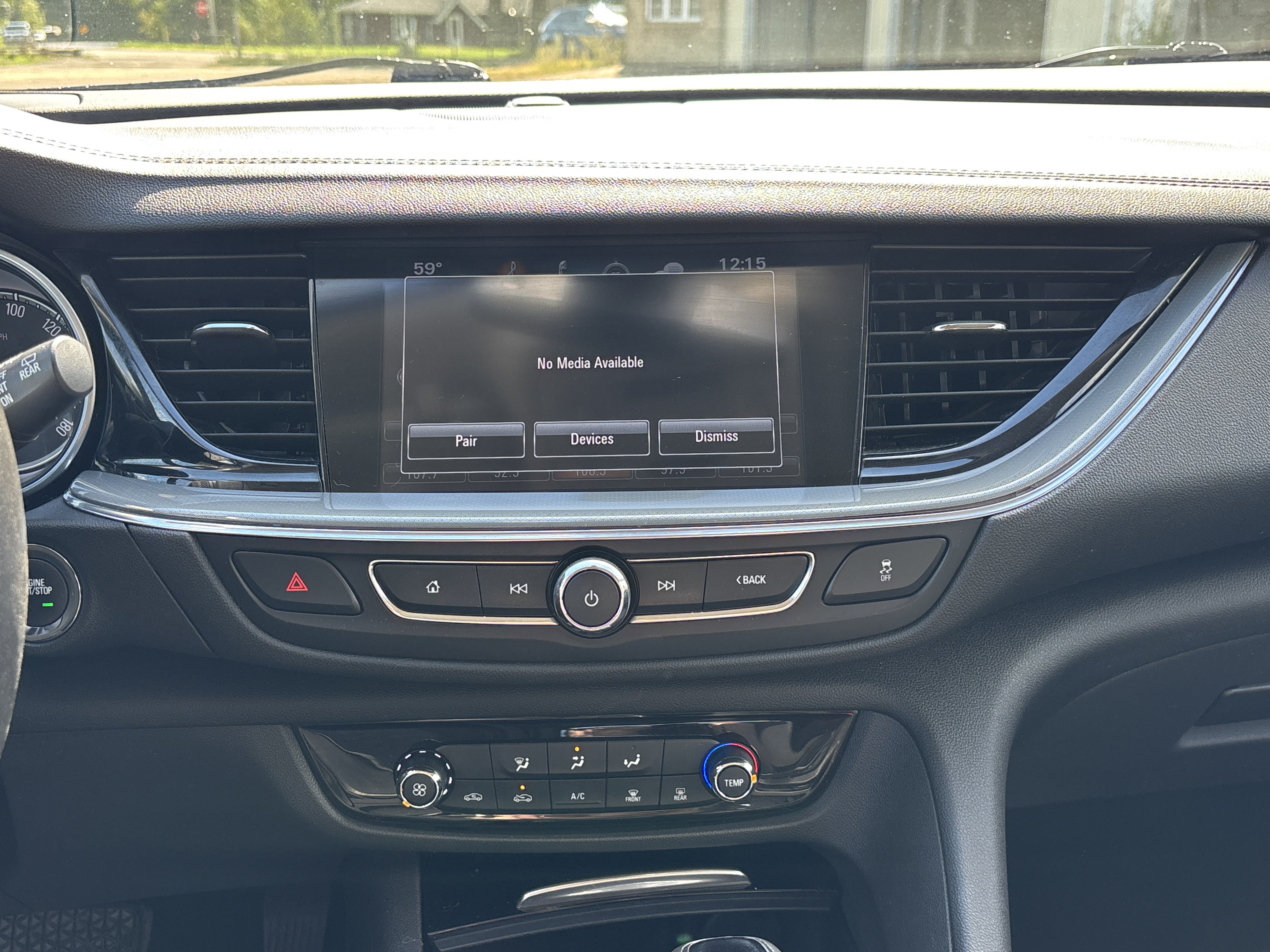 Used 2018 Buick Regal Preferred w/ Sights and Sounds Package AWD/4WD image 21