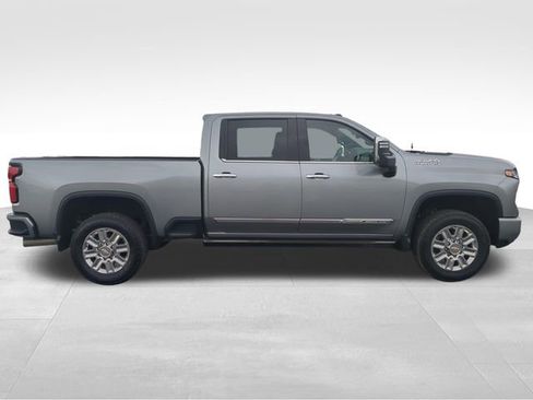 Certified 2025 Chevrolet Silverado 3500 High Country w/ High Country Premium Package image 6