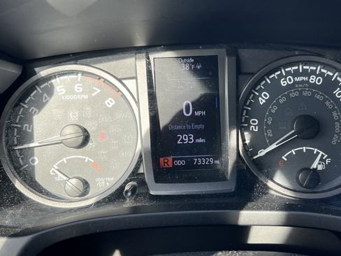 Used 2019 Toyota Tacoma TRD Off-Road image 23