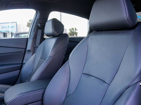 Used 2025 Honda Accord Sport image 11