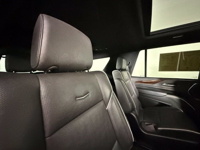 Used 2022 Cadillac Escalade Premium Luxury AWD/4WD image 28