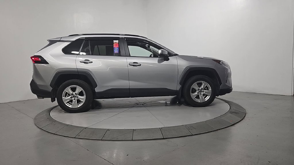 Used 2020 Toyota RAV4 XLE w/ Convenience Package AWD/4WD image 7
