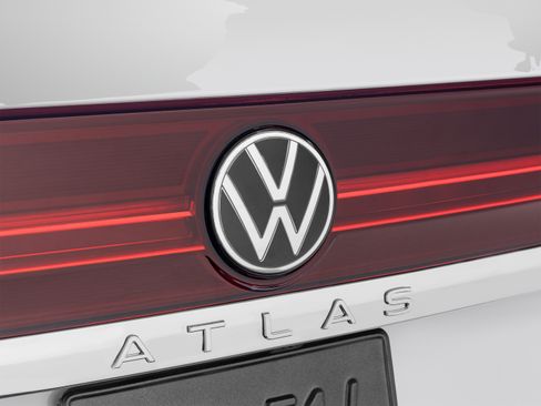 Used 2024 Volkswagen Atlas SE w/ Black Wheel Package FWD image 58