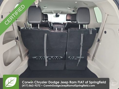 Used 2024 Chrysler Pacifica Touring-L FWD image 32