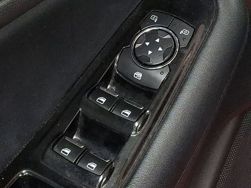 Used 2018 Ford Edge SEL w/ Equipment Group 201A AWD/4WD image 25