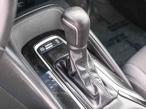 Used 2024 Toyota Corolla SE w/ SE Package FWD image 20