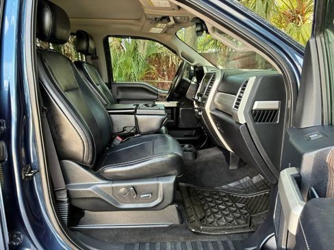 Used 2017 Ford F250 Lariat w/ Lariat Ultimate Package AWD/4WD image 14