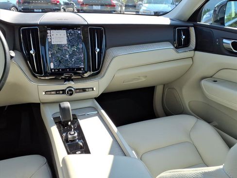 Certified 2023 Volvo XC60 B5 Plus image 14