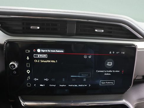 Used 2025 GMC Sierra 2500 Denali w/ Denali Reserve Package image 12