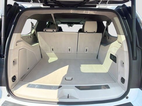 Certified 2025 Cadillac Escalade ESV Sport Platinum AWD/4WD image 8