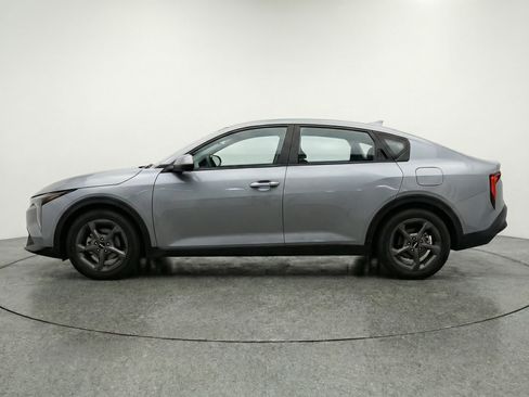 Used 2025 Kia K4 FWD image 5
