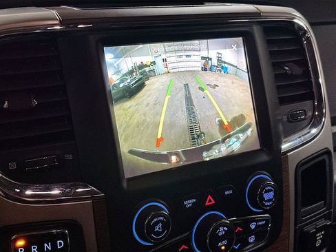 Used 2018 RAM 1500 Laramie image 14