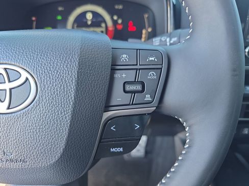 Used 2026 Toyota Camry SE image 22