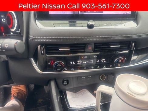 Certified 2024 Nissan Rogue SL w/ SL Premium Package FWD image 14