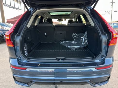 New 2025 Volvo XC60 T8 Core w/ Climate Package image 15