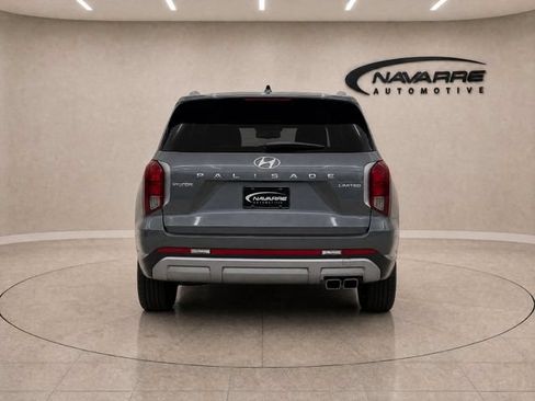 Used 2024 Hyundai Palisade Limited FWD image 7