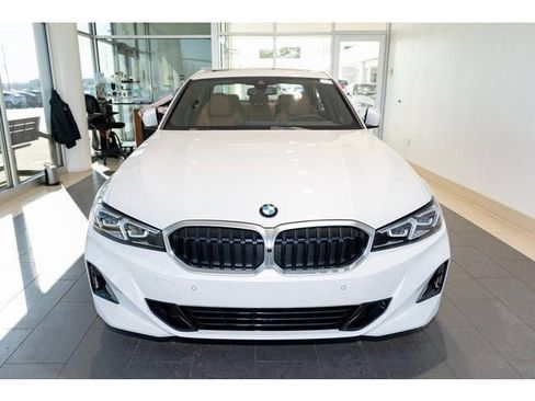 New 2026 BMW 330i xDrive Sedan w/ Convenience Package AWD/4WD image 42