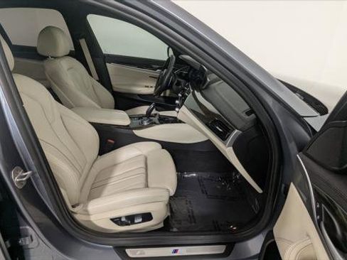 Used 2018 BMW 530i image 24