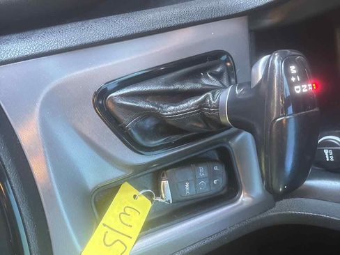 Used 2019 Dodge Charger SXT w/ Blacktop Package image 19