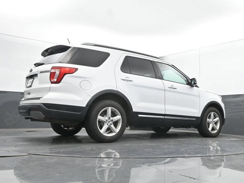 Used 2019 Ford Explorer XLT w/ Equipment Group 201A FWD image 44