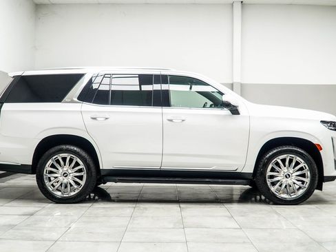 Used 2023 Cadillac Escalade Premium Luxury image 6