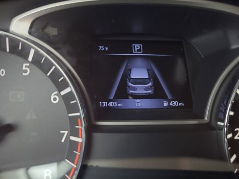Used 2020 Nissan Pathfinder S FWD image 28