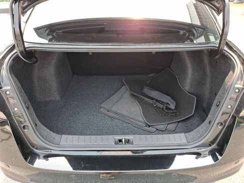 Certified 2025 Nissan Versa S w/ Trunk Package FWD image 29