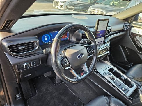 Used 2022 Ford Explorer ST w/ Equipment Group 401A AWD/4WD image 16