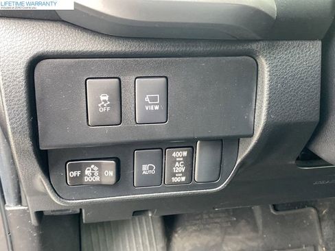 Used 2023 Toyota Tacoma Limited image 23