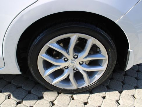 Used 2019 Acura ILX image 12