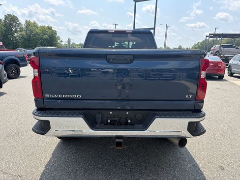Used 2022 Chevrolet Silverado 2500 LT w/ Convenience Package AWD/4WD image 6