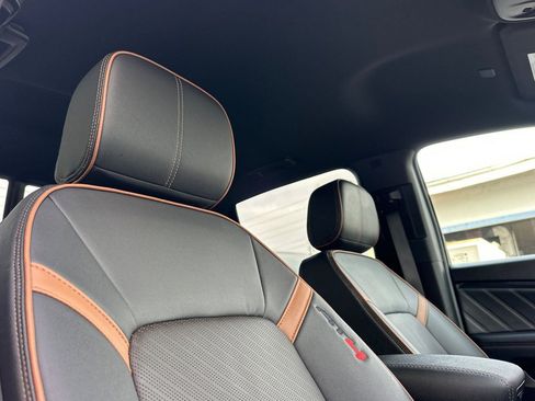 Certified 2023 GMC Canyon AT4 w/ AT4 Premium Package AWD/4WD image 20