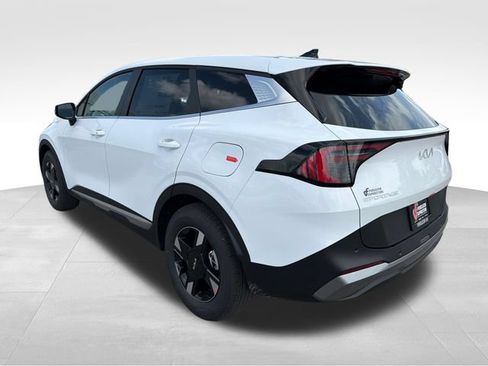 New 2026 Kia Sportage LX w/ LX Convenience Package FWD image 5