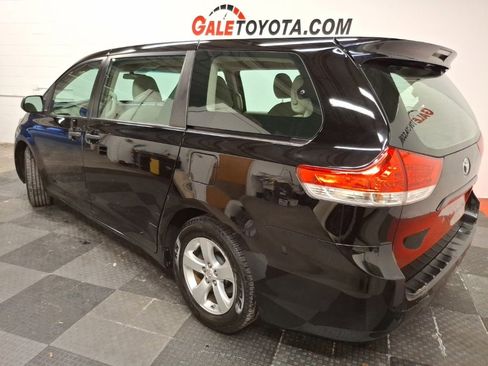 Used 2014 Toyota Sienna L image 8