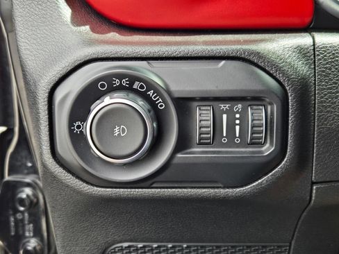 Used 2021 Jeep Wrangler Unlimited Rubicon AWD/4WD image 20